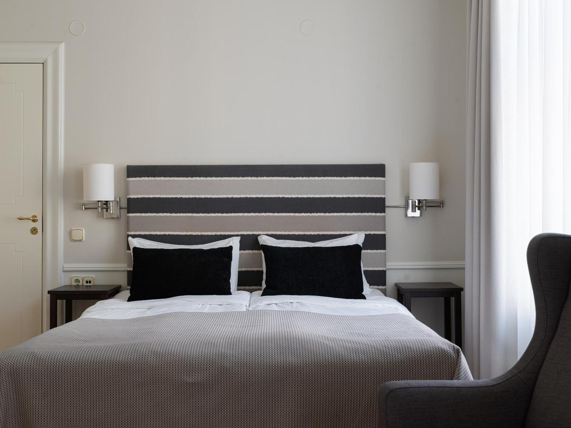 Elite Stora Hotellet Oerebro Bagian luar foto
